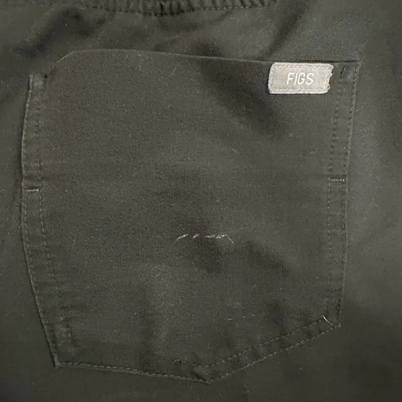 Figs Black Scrub Pants - Picture 2 of 3